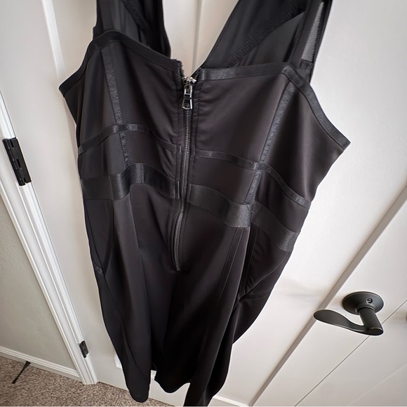 Torrid NWT Mini Scuba Bodycon Black Midi Pencil Dress, 1x - Picture 7 of 10